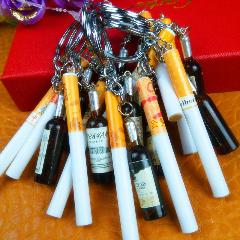 Novedad Mini llavero de cigarr - Wine Beer Champagne reseña y precio