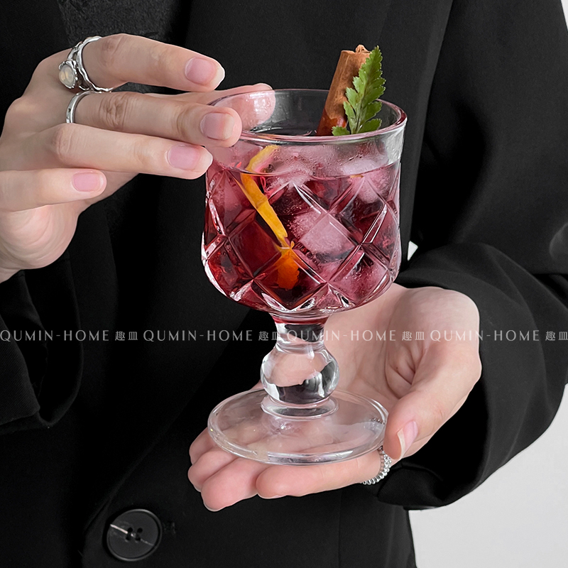 Copa de vino tinto caliente se - Wine Beer Foot reseña y precio